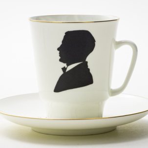 Чашка с блюдцем кофейная Русские писатели. Булгаков 1/2 Майская