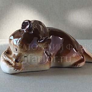 Скульптура Медвежонок с сотами