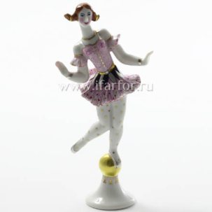 Скульптура Девочка на шаре Циркачи