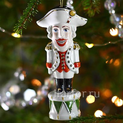 Елочная игрушка Щелкунчик на барабане