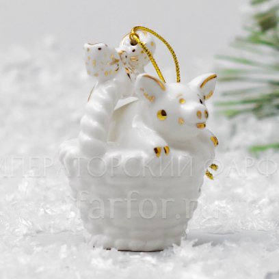 Елочная игрушка «Поросенок в корзинке»