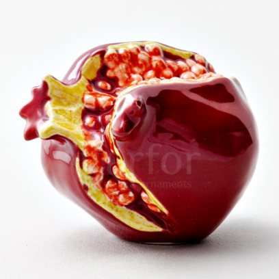 Скульптура Гранат с зернами