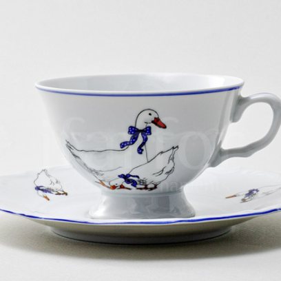 Чашка с блюдцем чайная второй сорт «Гуси» 1/2
