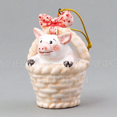 Елочная игрушка «Поросенок в корзинке»