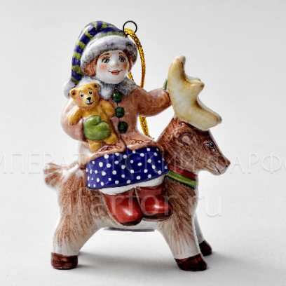 Елочная игрушка «Девочка с мишкой на олене»