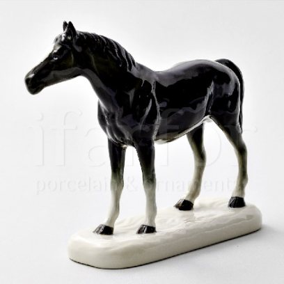Скульптура Лошадь черная
