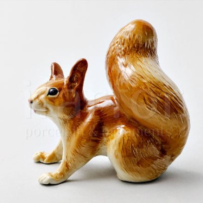 Скульптура «Белка»