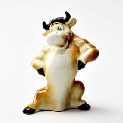 Скульптура «Бычок-качок»