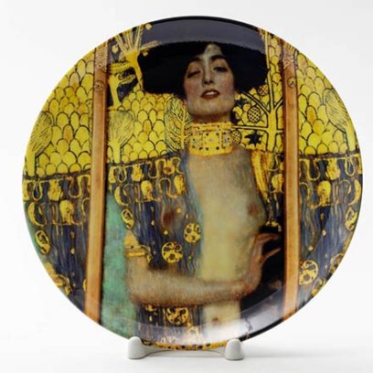 Декоративная тарелка Юдифь с головой Олоферна