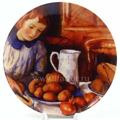 Декоративная тарелка «Катя у кухонного стола»