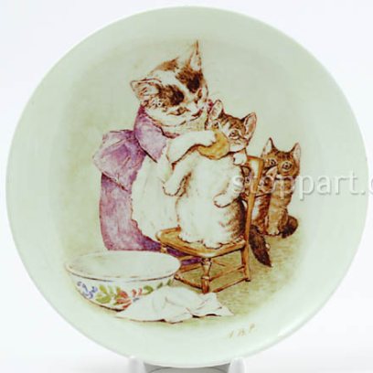 Декоративная тарелка «Умывание котят»