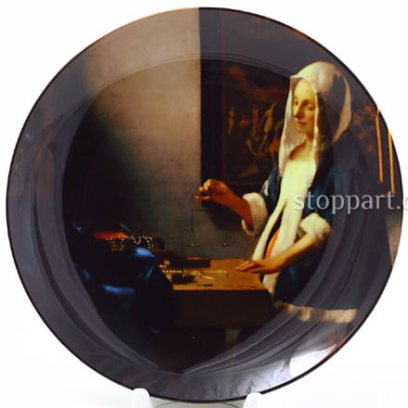 Декоративная тарелка «Женщина, держащая весы»