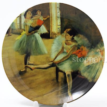 Декоративная тарелка «Балерины в танцевальном классе»