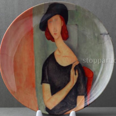 Декоративная тарелка «Жанна Эбютерн в черной шляпке»