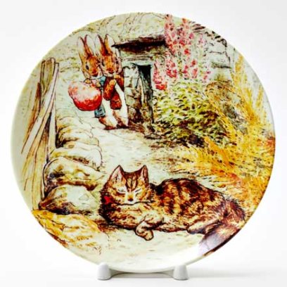 Декоративная тарелка Кролики и кот