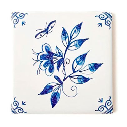 Изразец «Голландский. Цветок с бабочкой 5»