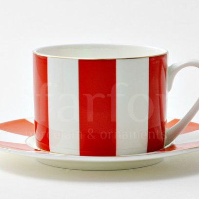 Чашка с блюдцем чайная «Алиса красный 3» 1/2