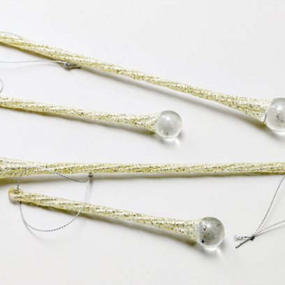 Набор елочных игрушек в подарочной коробке «Ледяная капель»