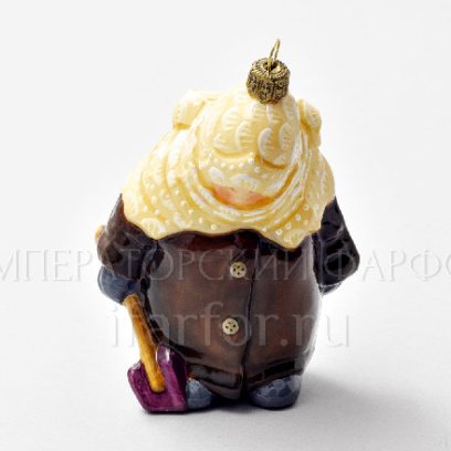 Елочная игрушка Девочка с лопаткой