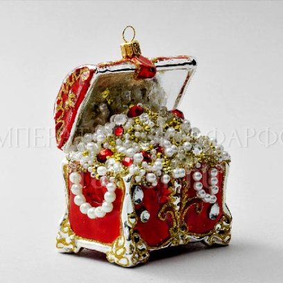 Елочная игрушка в подарочной коробке «Сундук с сокровищами красный»