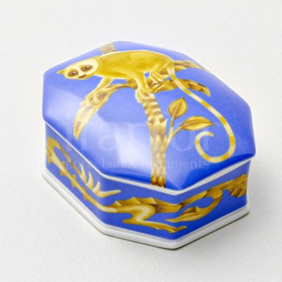 Туалетная коробочка Лямурия синяя Граненая