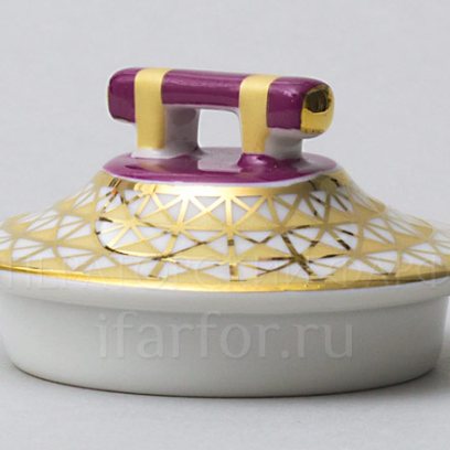 Крышка к сахарнице «Замоскворечье» Форма: Гербовая. Твердый фарфор. 65 x 50 x 35 мм.