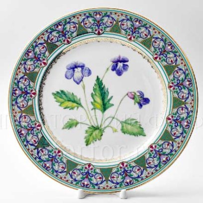 Тарелка декоративная Цветы и ягоды России. Фиалка надрезанная