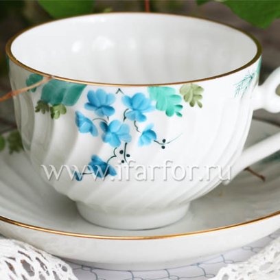 Чашка с блюдцем чайный «В саду» 1/2