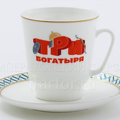 Чашка с блюдцем в подарочной коробке «Три богатыря» 1/2