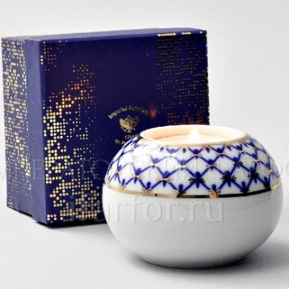 Подсвечник в подарочной коробке «Кобальтовая сетка» Форма: Круглый. Твердый фарфор. 87 x 61 мм.