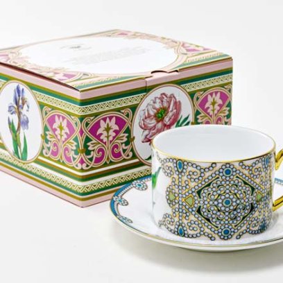 Чашка с блюдцем чайная в подарочной коробке «Цветы и ягоды России. Ландыш майский» 1/2