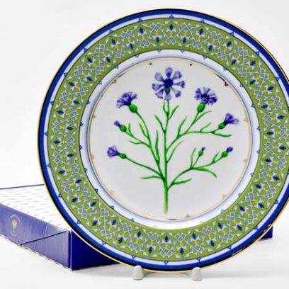 Декоративная тарелка в подарочной коробке «Цветы и ягоды России. Небесно-голубой василек»