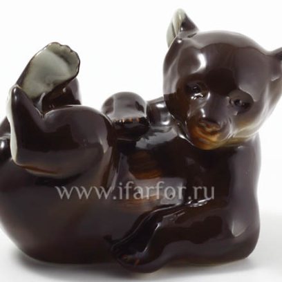 Скульптура Медвежонок леж.новый