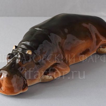 Скульптура «Бегемот» Форма: Бегемот. Мягкий фарфор. 230 x 68 мм.
