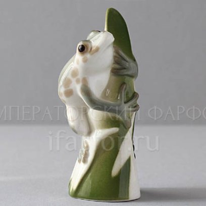 Скульптура Лягушка на листике Серая