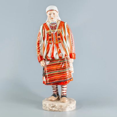 Скульптура Вотякская женщина