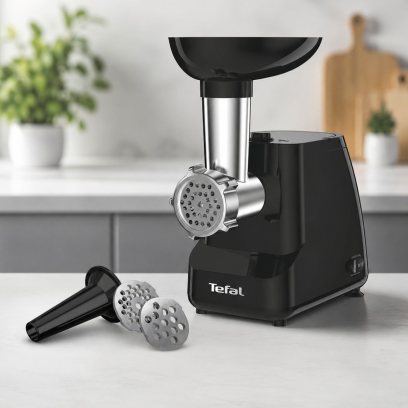 Мясорубка электрическая Tefal HV1 NE111832, 1400 Вт с реверсом, насадкой для колбасок и 2 решетками, черная