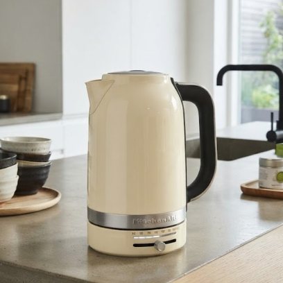 Электрочайник KitchenAid 5KEK1701EAC 1,7 л. Кремовый