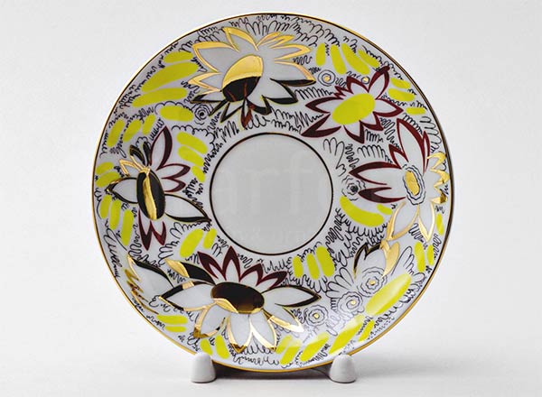 Saucer tea Golden camomiles Tulip