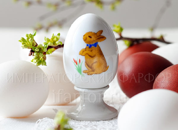 Яйцо пасхальное на подставке Солнечный заинька Нева
