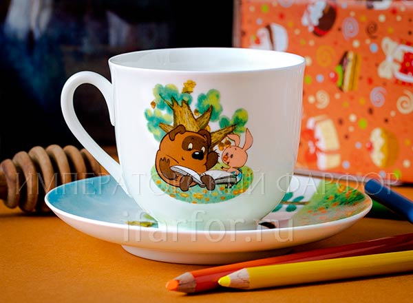 Cup and saucer in a gift box Winnie the Pooh. Tree Lily of the valley