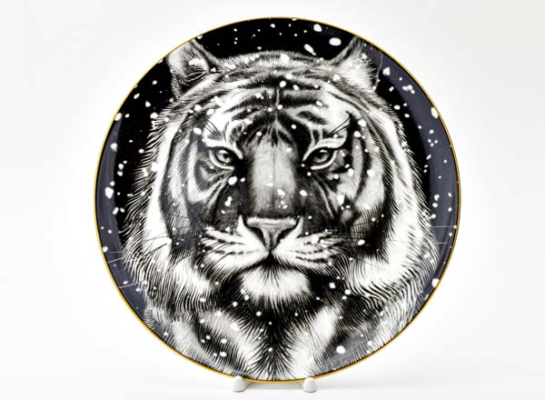 Decorative plate in a gift box Totem. Tiger