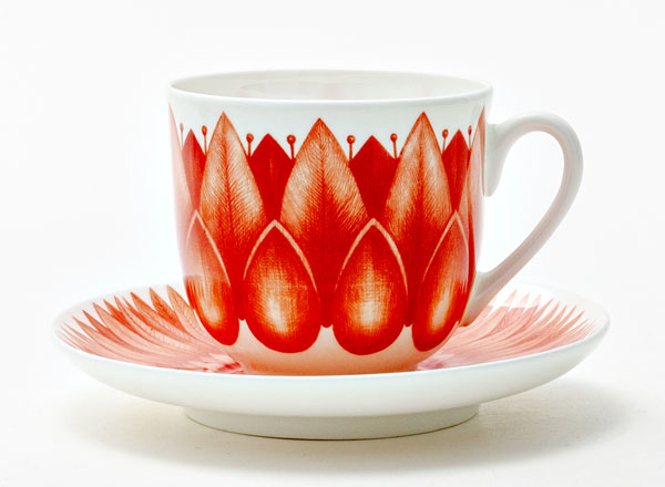 Cup and saucer Coffee Aloha Volcano Lily of the valley 2