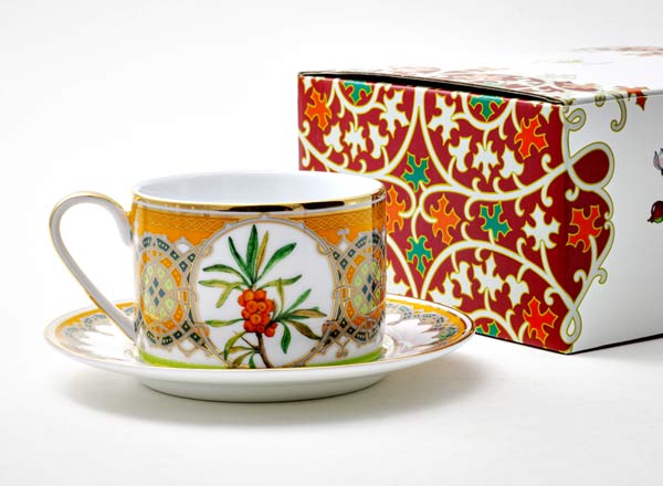 Cup and saucer in a gift box Flowers and Berries of Russia. Siberian Sea Buckthorn Solo