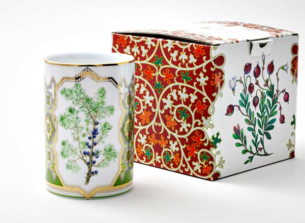Mug in a gift box Flowers and Berries of Russia. Juniper fragrant Solo