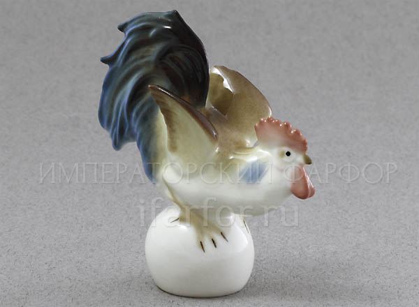 Скульптура Петух на шаре