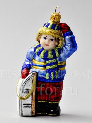 Елочная игрушка Кай Мальчик с санками 80 x 122 мм.