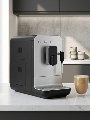 Автоматическая кофемашина с капучинатором SMEG BCC12BLMEU, цвет чёрный матовый