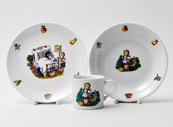 Set in a case for children in a gift box Red Riding Hood THUN