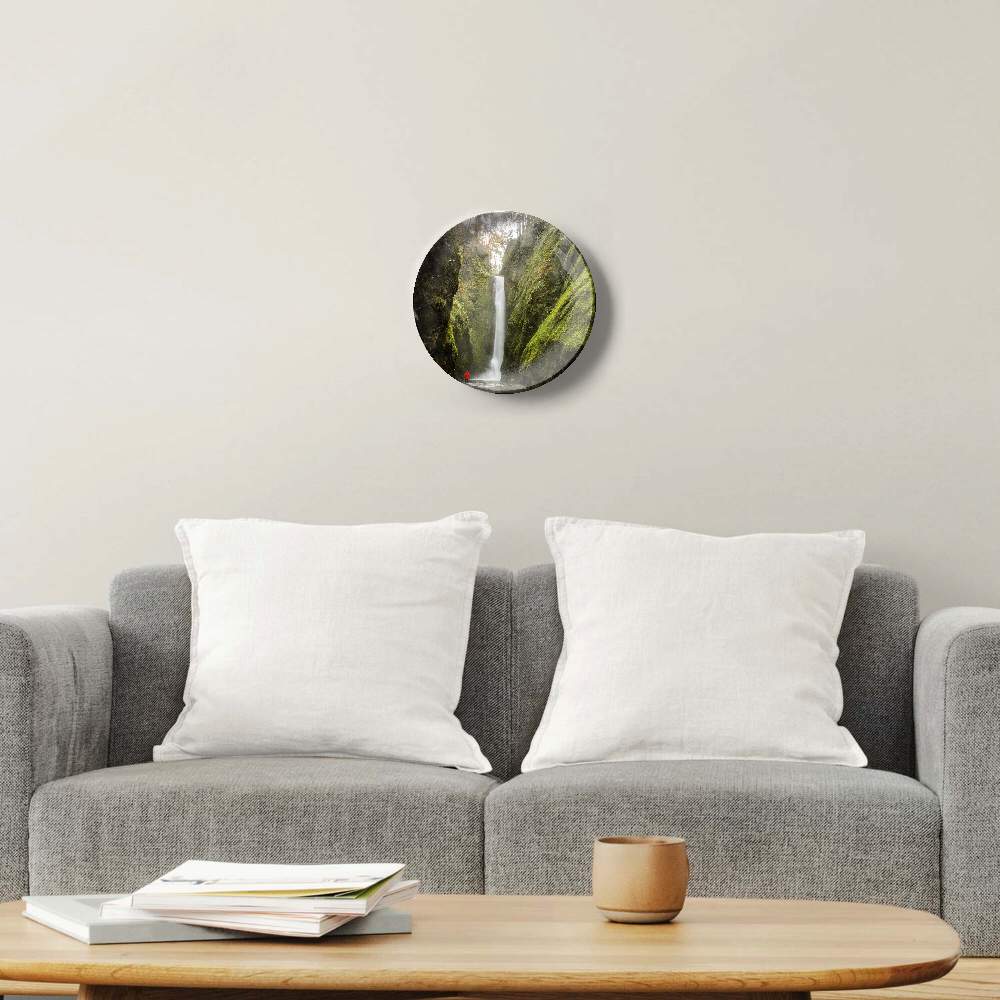 Водопад, утопающий в зелени — Пит Барретт